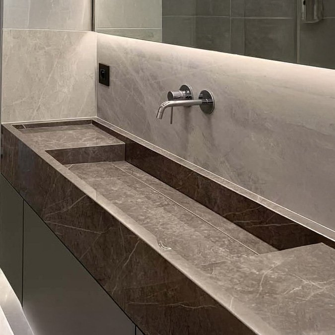 Meuble et plan vasque céramique sur mesure pour salle de bain